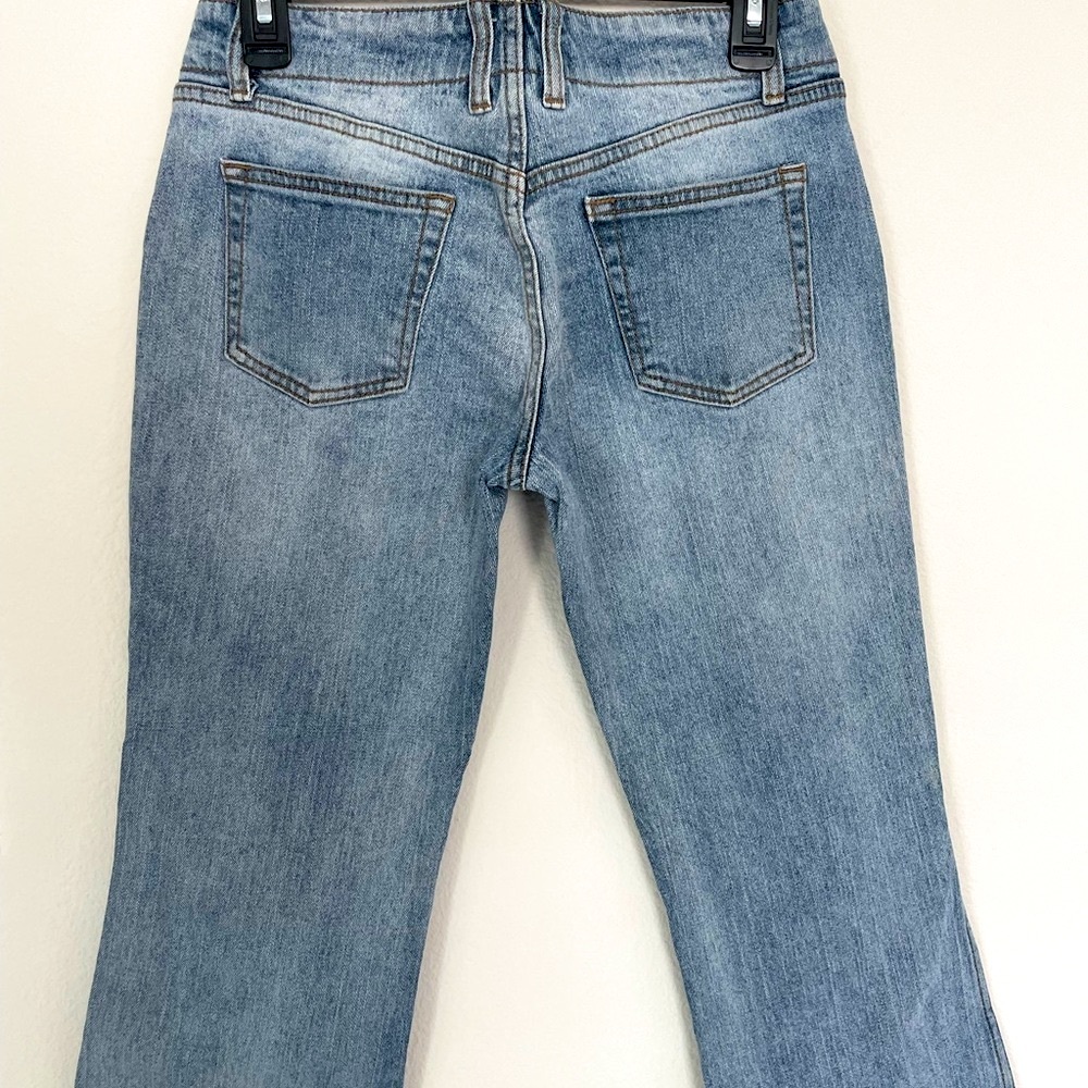 BRANDY MELVILLE jeans cropped blue inseam 25in